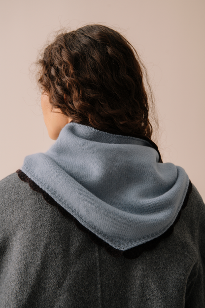 Coquillette blue-grey scarf